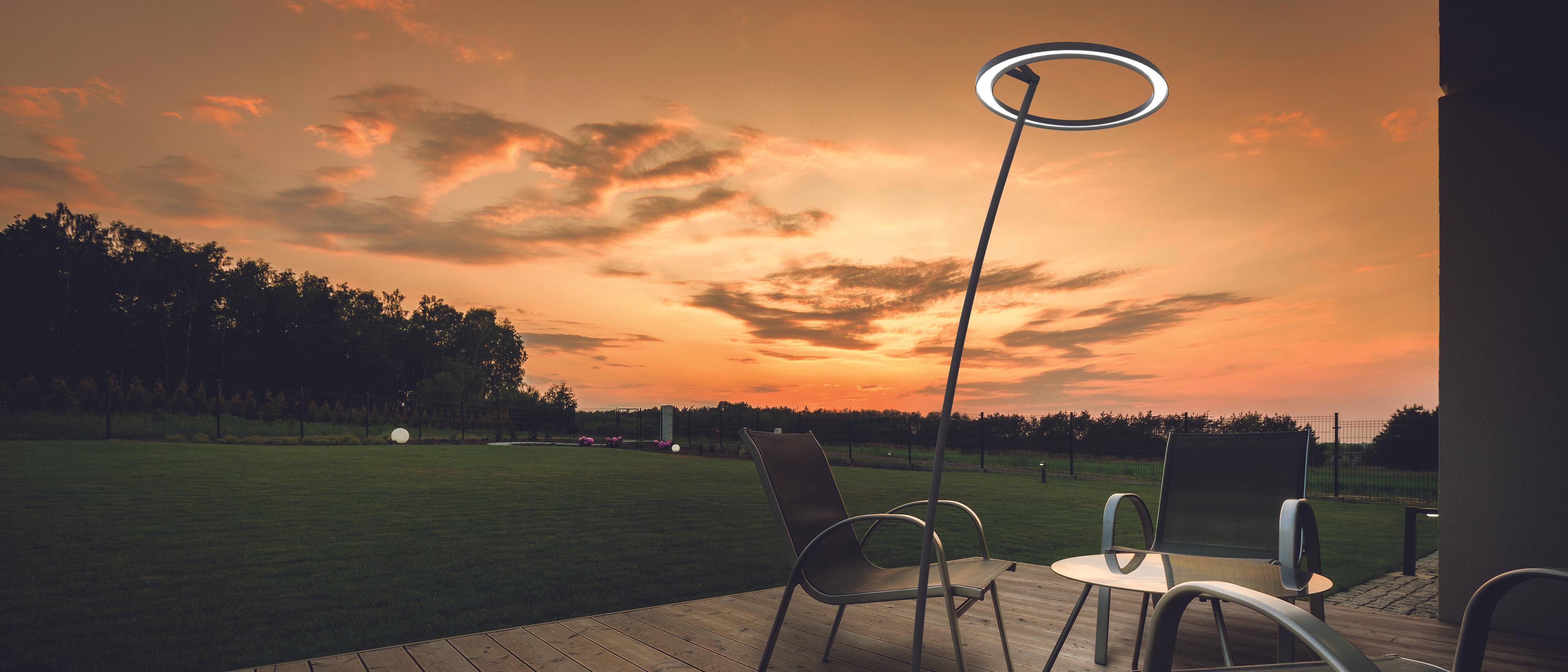 LED floor lamps for outdoor